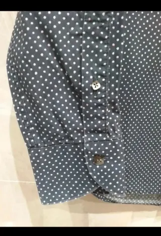 Camisa de lunares