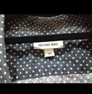 Camisa de lunares
