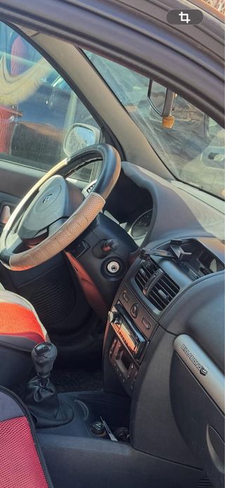 Renault Clio 2004