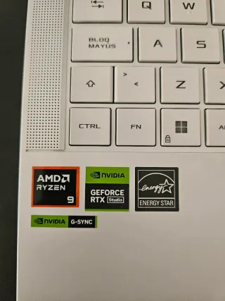 Portátil Asus ROG Zephyrus G14