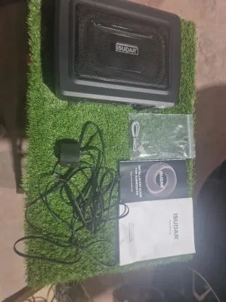 Subwoofer Plano Amplificado ISUDAR Negro