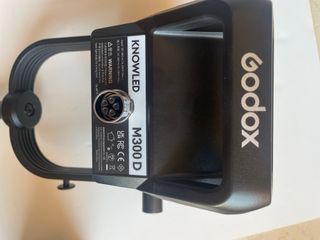Foco LED Godox Knowled M300D (Luz Día)