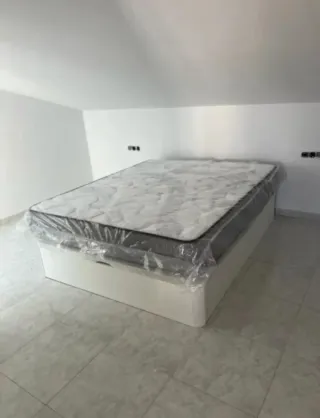 Canapéd y colchónes nuevos