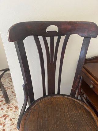 sillas antiguas de madera