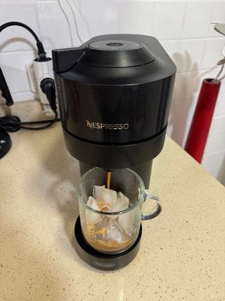 Cafetera Nespresso Vertuo Negra