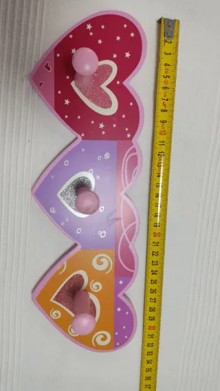 2 Percheros Madera Corazón