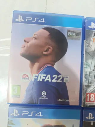 Lote Juegos PS4 - ARK, FIFA 22 y más