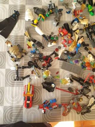 Lote de Lego Figuras y Piezas Varias