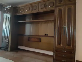 Armario puente de madera