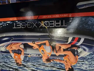 Barca hinchable TRECK X3-SET con remos