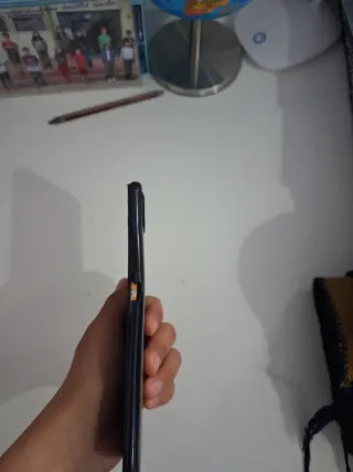 Teléfono móvil negro