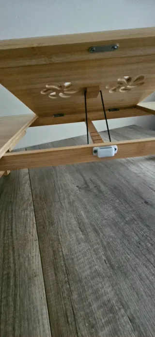 Mesa portátil de madera para portátil
