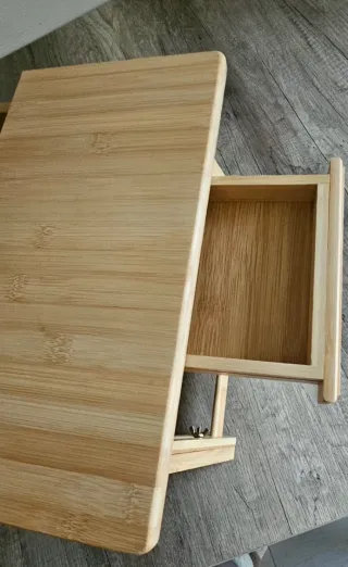 Mesa portátil de madera para portátil