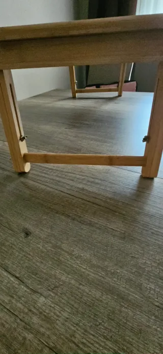 Mesa portátil de madera para portátil