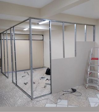 Oficial pladuresta