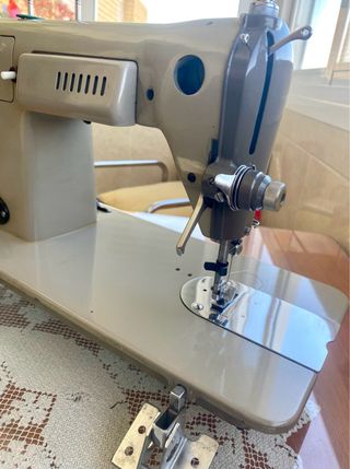 Máquina de coser Alfa vintage original metálica –