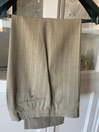 Traje de hombre beige raya diplomática Talla EU 48