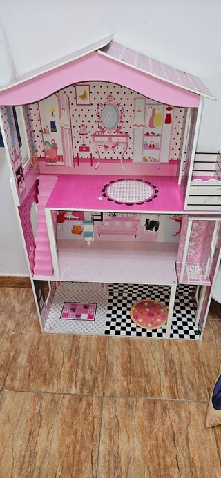 Casa de muñecas tipo Barbie