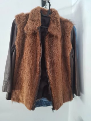 Chaqueta de piel auténtica marrón
