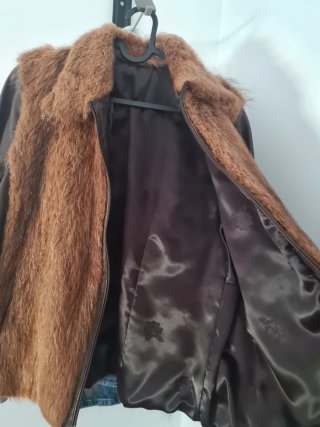 Chaqueta de piel auténtica marrón