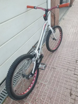 Bici Trial Monty Niño Kamel 207 de segunda mano por 430 EUR en