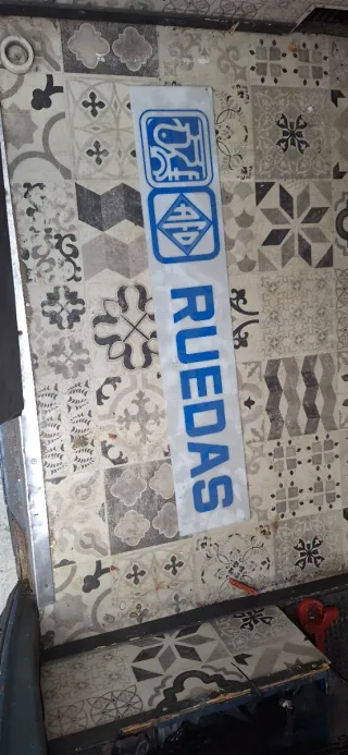 Cartel ruedas