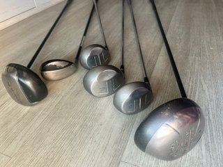Bolsa de golf con palos TaylorMade, Callaway, Mizu