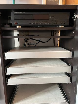 Mueble Ikea con baldas extraíbles
