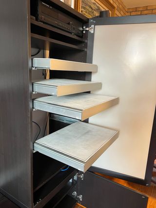 Mueble Ikea con baldas extraíbles