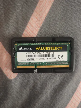 Corsair 4GB DDR3L RAM