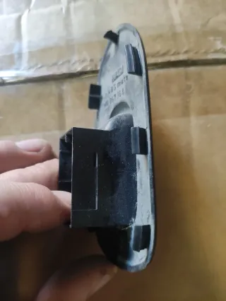 Tapa interruptor elevalunas Seat León MK1