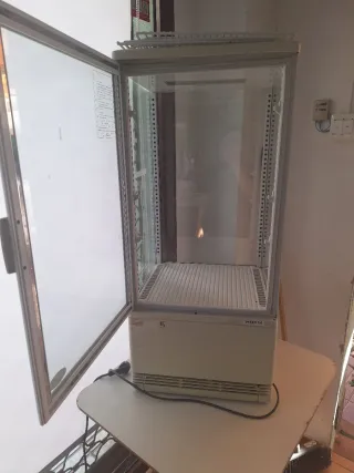 Vitrina expositora refrigerada