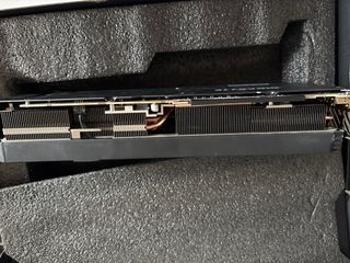 Tarjeta Gráfica Gigabyte RX 7800 XT Gaming OC 16gb