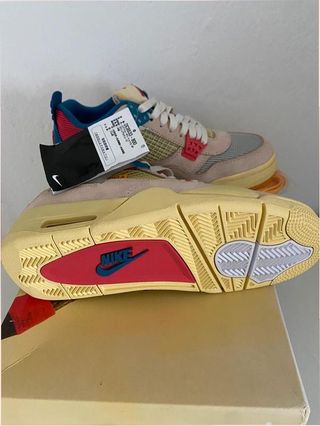 Jordan 4 Retro Union Guava Ice Talla 38