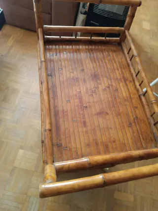 Carro de bambú de 2 niveles