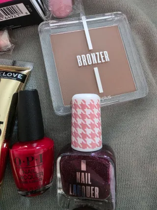 Lote Maquillaje Ardell, Deliplus, Jövö, Revolution