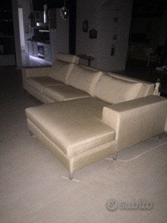 Divano angolare beige