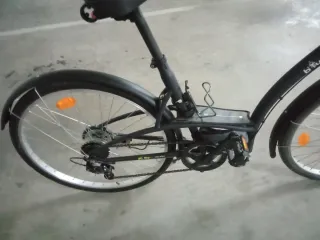Bicicleta de paseo negra