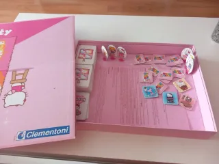 Juego de Mesa Hello Kitty de Clementoni
