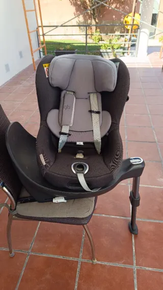 Silla de coche GB para bebé