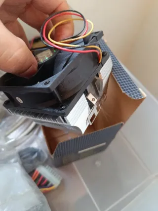 AMD Athlon XP 2600+ con disipador