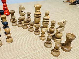 Juego de ajedrez de madera variado años 70-90