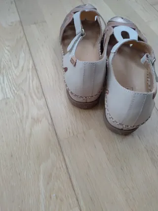 Sandalias Pikolinos Oro y Blanco