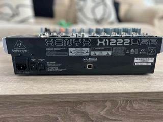 Mesa mezclas Behringer Xenys X1222USB/Altavoz/ Pie