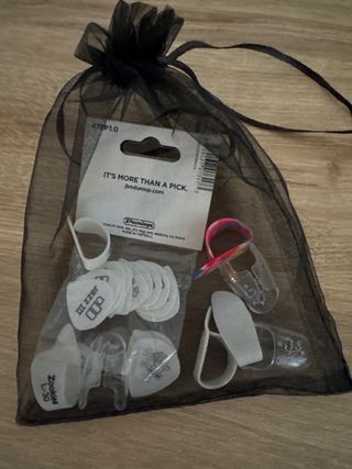 Púas de guitarra Dunlop Jazz III y Zookies