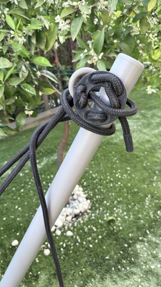 Hamaca Ikea gris con estructura