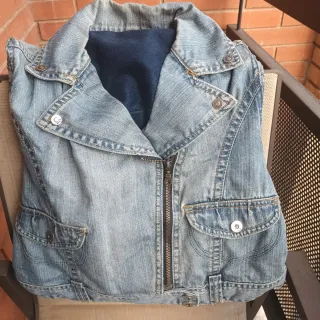 Mochila artesanal única diseño chaqueta denim