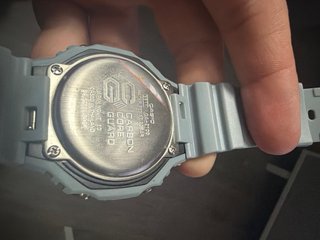 Casio G-Shock GA-2100 Rainbow Edition con caja