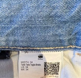 Pantalón corto G-Star Raw azul. Talla 34.