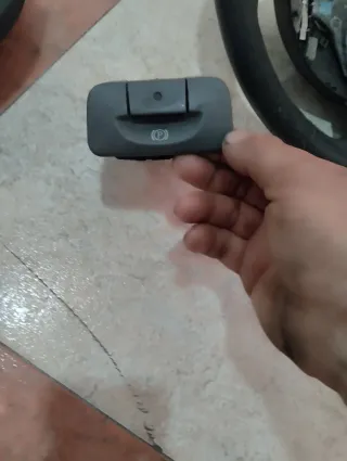 Volante, Airbag y Botón Freno Eléctrico